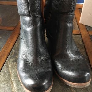 Black Korks booties size 7.5